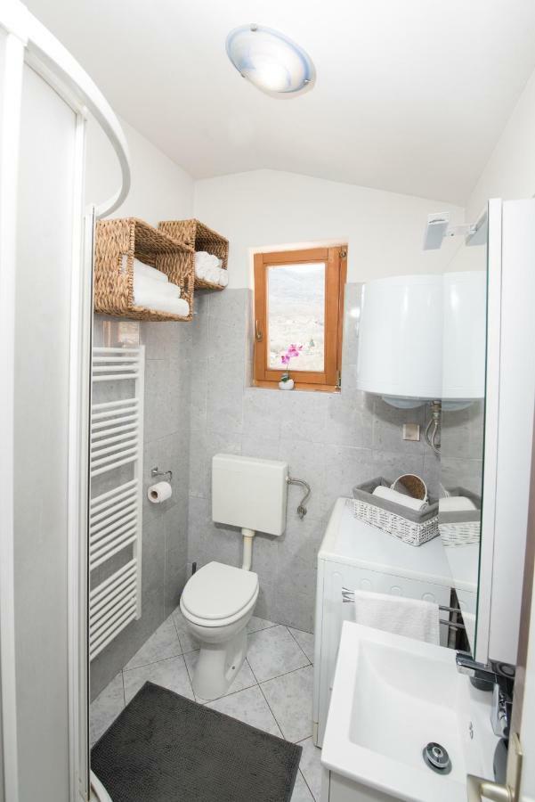 Lola Apartment Veprinac Kültér fotó